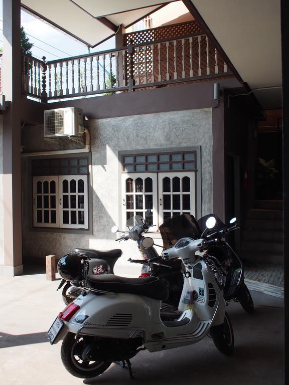 Chommuang Guest House Phra Nakhon Si Ayutthaya Exterior foto