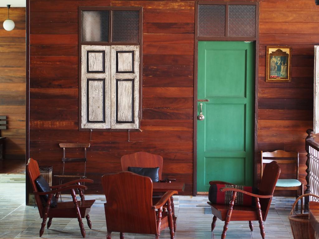 Chommuang Guest House Phra Nakhon Si Ayutthaya Exterior foto