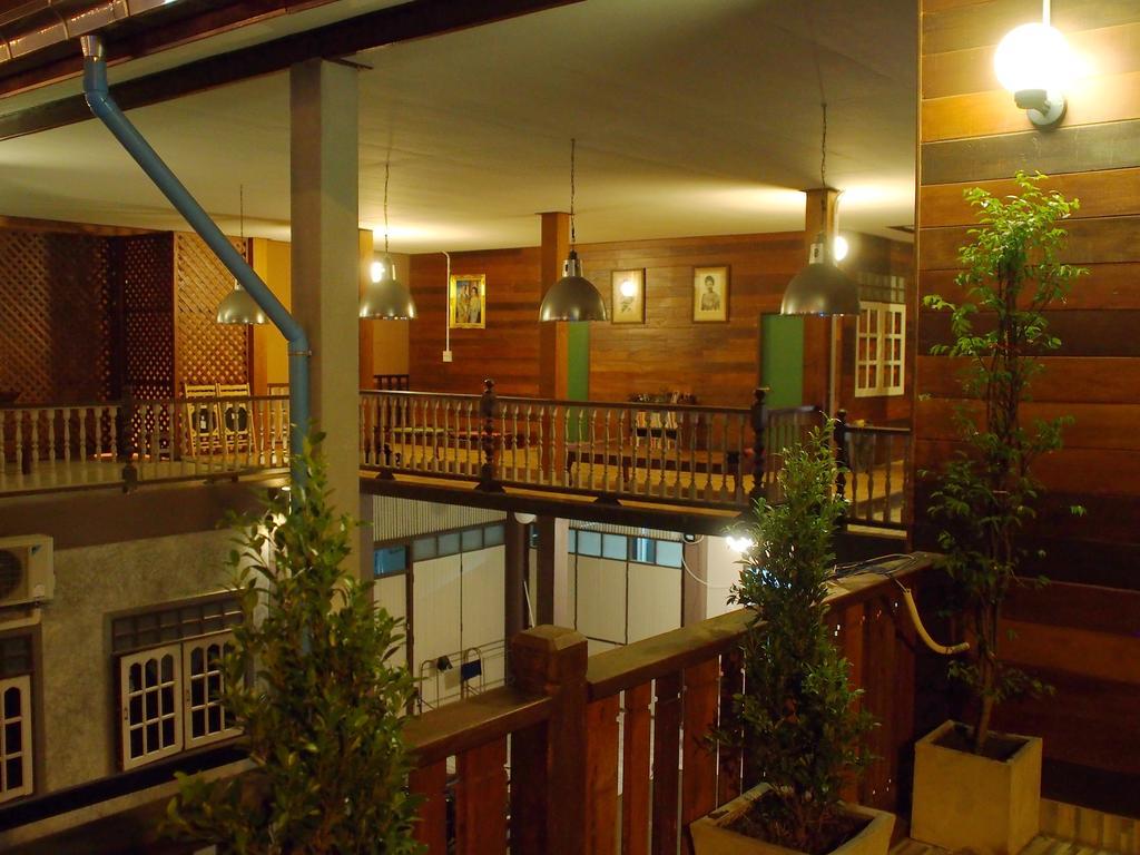 Chommuang Guest House Phra Nakhon Si Ayutthaya Exterior foto