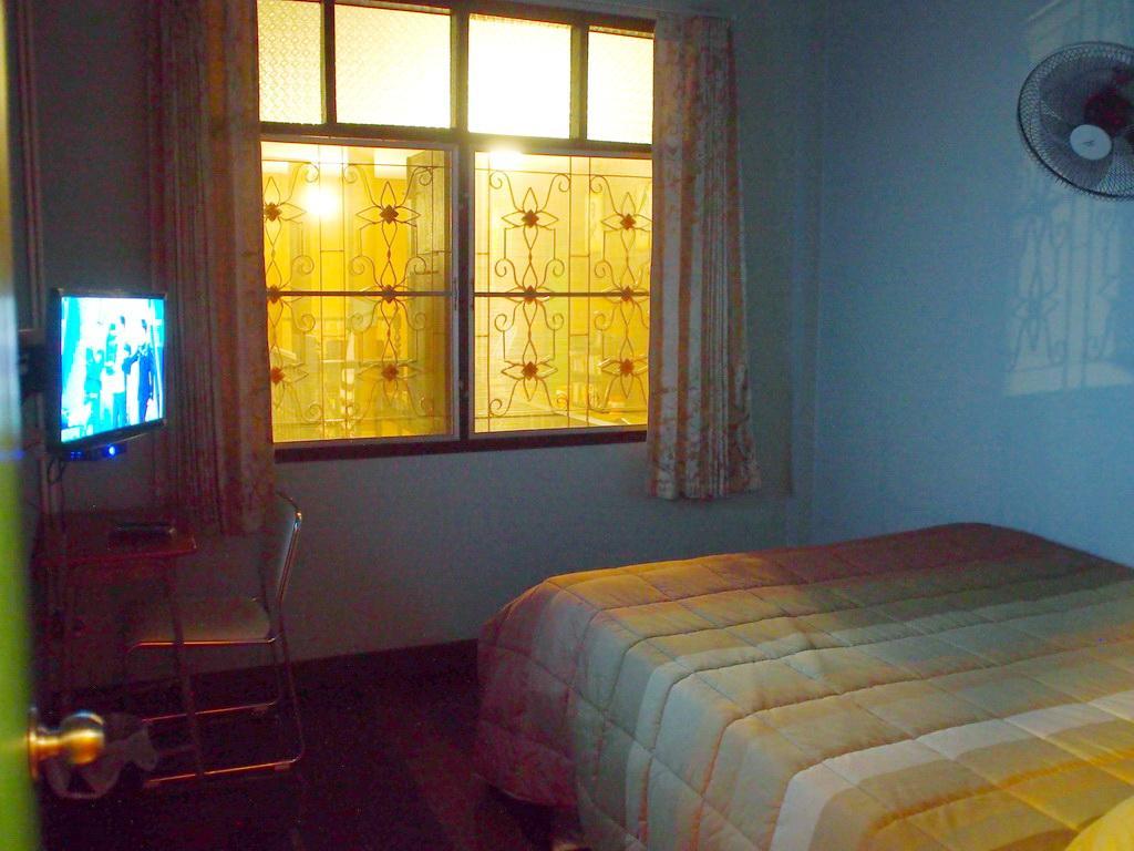 Chommuang Guest House Phra Nakhon Si Ayutthaya Exterior foto